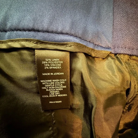 Express Women's Navy Shorts - Picture 8 of 8